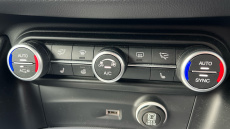 Alfa Romeo Stelvio 2.2 D 210 Speciale 5dr Auto Diesel Estate